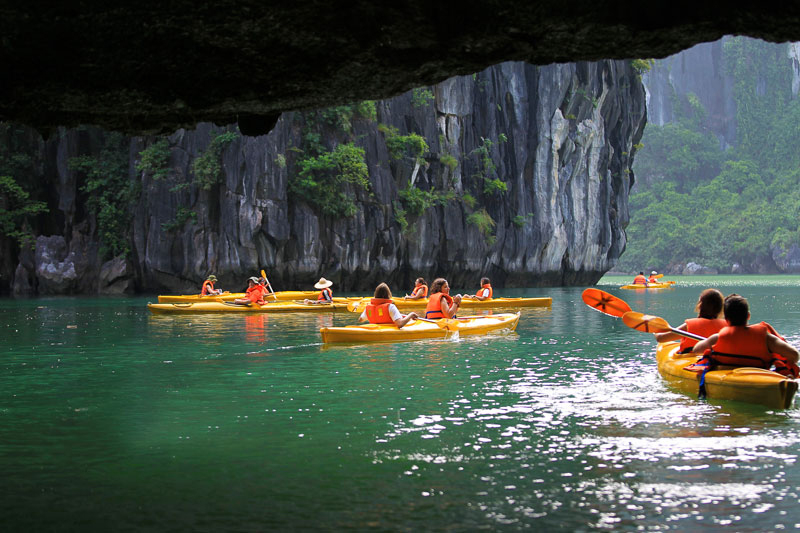 Du lịch Hạ Long trong ngày – Gợi ý lịch trình tự túc & chọn tour phù hợp ngân sách 18 Du lịch Hạ Long trong ngày cùng Thế Sinh Tourist