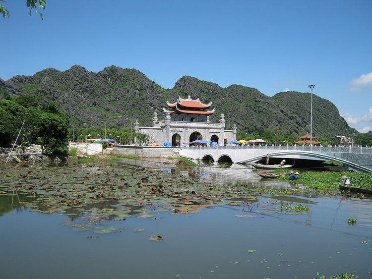 Tour Hoa Lư - Tràng An - Hang Múa 1 Ngày 2 hoa lu 1