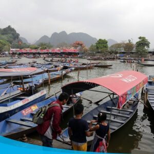 tour du lich chua huong the sinh tourism the sinh tourist 009 20240520 110818