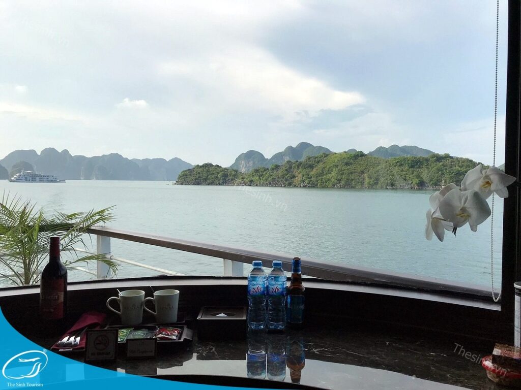 Đặt tour Hạ Long 4 tiếng buổi sáng tại thesinh.vn - Tour Hạ Long 1 ngày - 4 tiếng