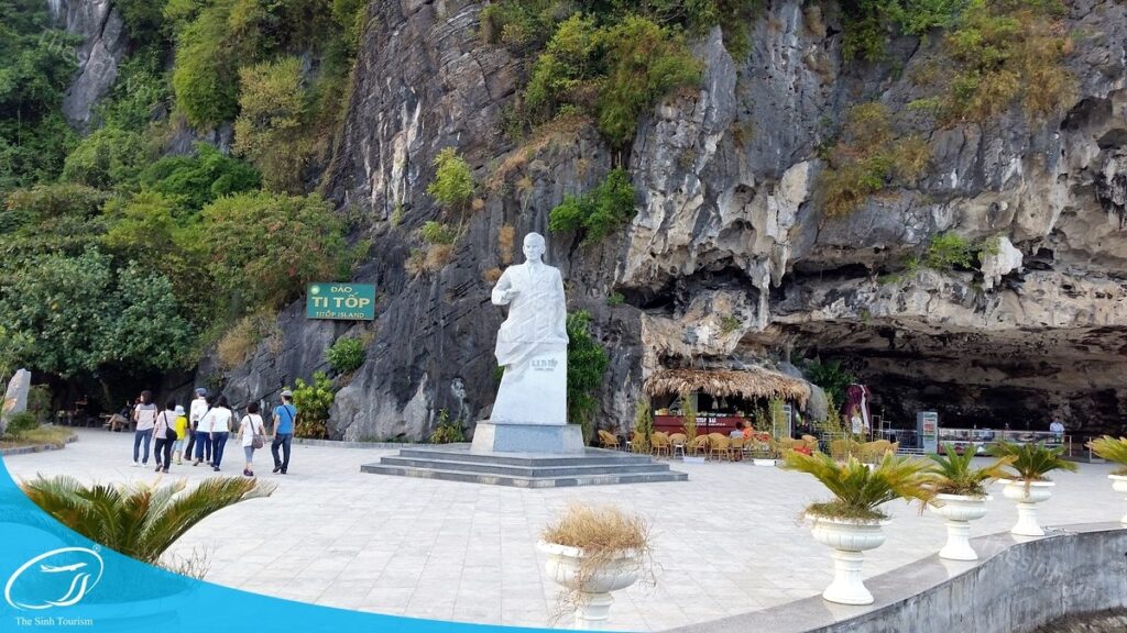 Đi Hạ Long 2 ngày 1 đêm cùng gia đình - Trọn vẹn mà không mệt! 13 Đi Hạ Long 2 ngày 1 đêm cùng Thế Sinh Tourist