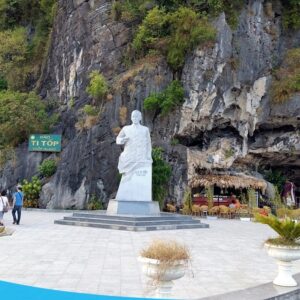 tour du lich ha long du lich the sinh dao titop 002 20240510 134855