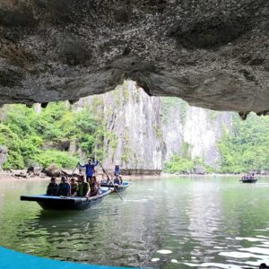 tour du lich ha long du lich the sinh hang luon 007 20240510 134733