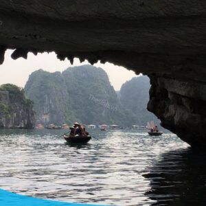 tour du lich ha long du lich the sinh hang luon 010 20240510 134733