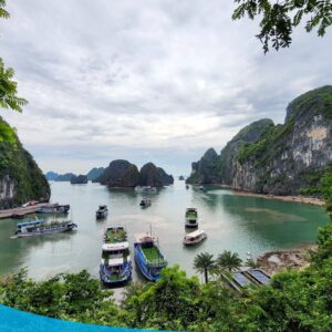 tour du lich ha long du lich the sinh hang sung sot 014 20240510 134757