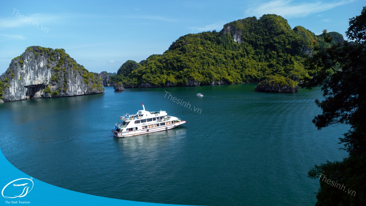 tour-du-lich-ha-long-du-thuyen-ha-long-du-thuyen-otis-003-20240510-134345 Du thuyền Hạ Long 5 sao – Đi tour Hạ Long 1 ngày – Du thuyền 5 sao thăm Vịnh