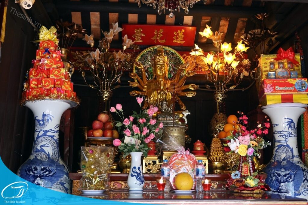 tour du lich ha noi du lich the sinh tourist the sinh tourism chua mot cot 008 20240510 135155