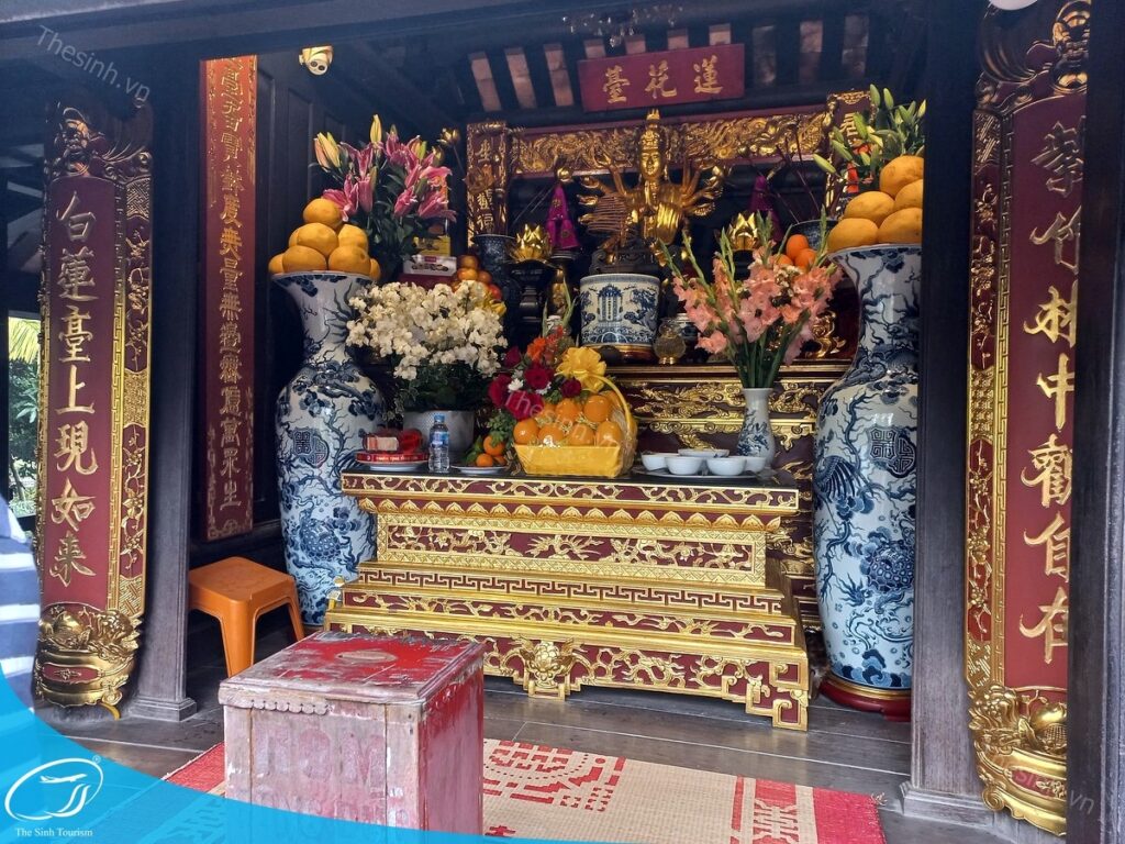tour du lich ha noi du lich the sinh tourist the sinh tourism chua mot cot 009 20240510 135155