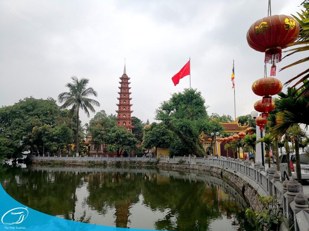 tour du lich ha noi du lich the sinh tourist the sinh tourism chua tran quoc 008 20240510 135336