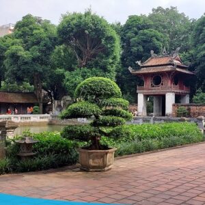 tour du lich ha noi du lich the sinh tourist the sinh tourism van mieu quoc tu giam 035 20240510 140026