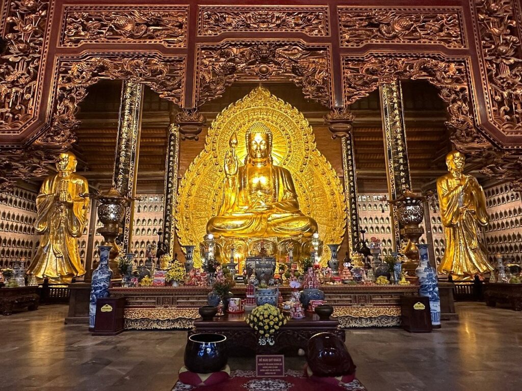 Du Lịch Ninh Bình 2 Ngày 1 Đêm - Trải Nghiệm Trọn Vẹn Vẻ Đẹp Non Nước Cố Đô 9 tour du lich ninh binh du lich the sinh tourist the sinh tourism chua bai dinh 013 20240510 141729