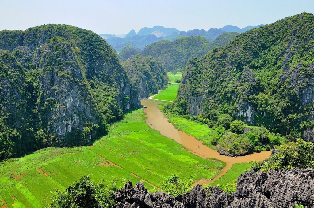 Đi tour Ninh Bình 2 ngày 1 đêm cùng Thế Sinh Tourist