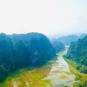 Du Lịch Tràng An Ninh Bình - Khám Phá Non Nước Hữu Tình Và Kinh Nghiệm Chi Tiết 15 Tour Ninh Bình - Hạ Long 2 Ngày 1 Đêm