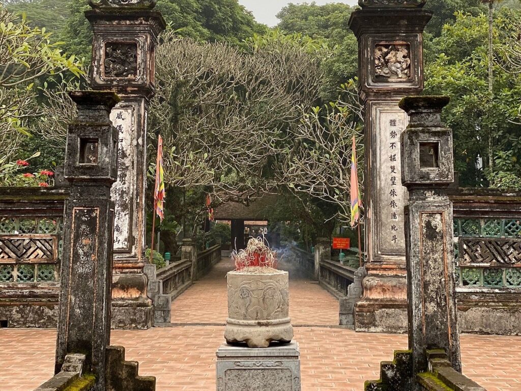 Đi du lịch Ninh Bình 2 ngày 1 đêm