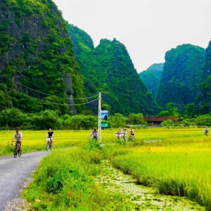 Du lịch Ninh Bình 2 ngày 1 đêm cùng Thế Sinh