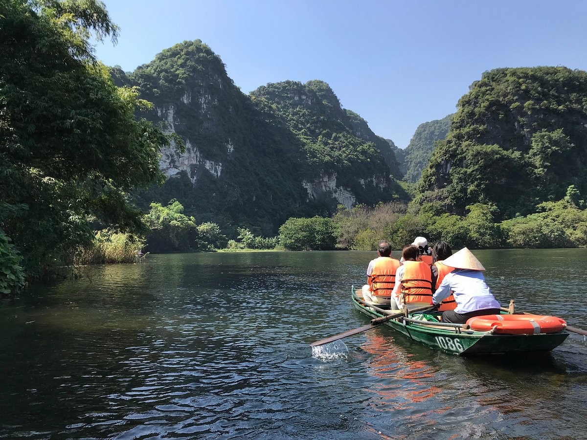 tour-du-lich-ninh-binh-du-lich-the-sinh-tourist-the-sinh-tourism-trang-an-009-20240510-141850 tour du lich ninh binh du lich the sinh tourist the sinh tourism trang an 009 20240510 141850