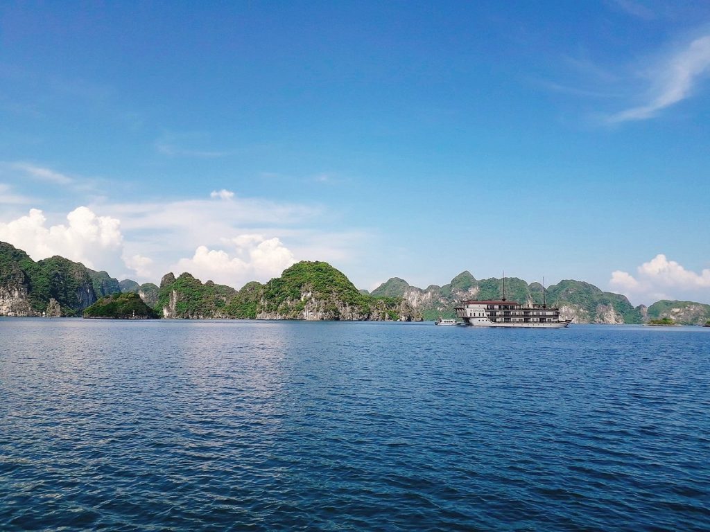 Hạ Long Cát Bà 3 Ngày 2 Đêm: Trọn Vẹn Vẻ Đẹp Vịnh Biển Bắc Bộ 12 tour du lich cat ba du lich the sinh tourist the sinh tourism sinhcafe travel 014 20240510 142151