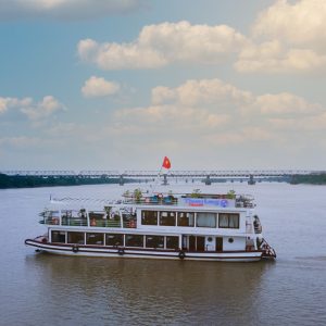 tour du lich song hong 1 ngay the sinh tourist sinh cafe travel the sinh tourist 1 005 20251230
