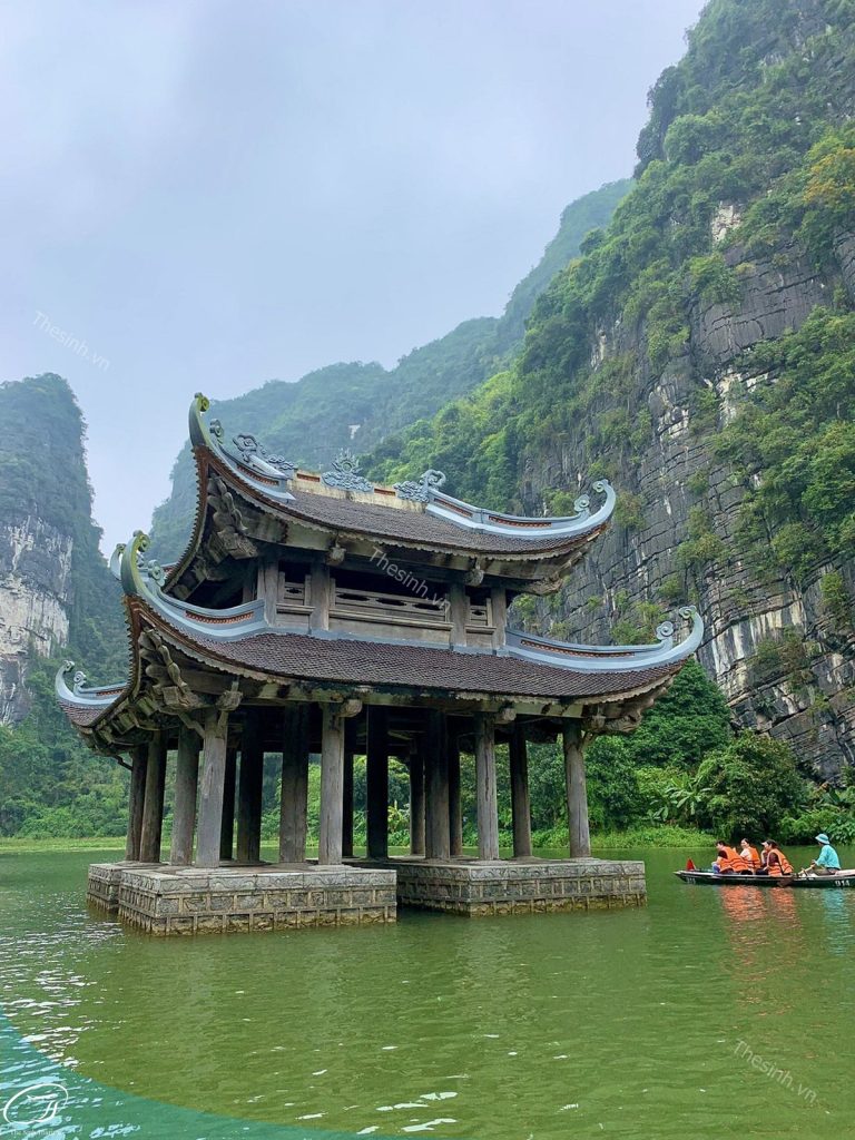 Tour Ninh Bình Tràng An 1 Ngày - Hành Trình Khám Phá Trọn Vẹn Nhất 5 du lich the sinh the sinh tourist tour du lich ninh binh trang an 2 005 20250829