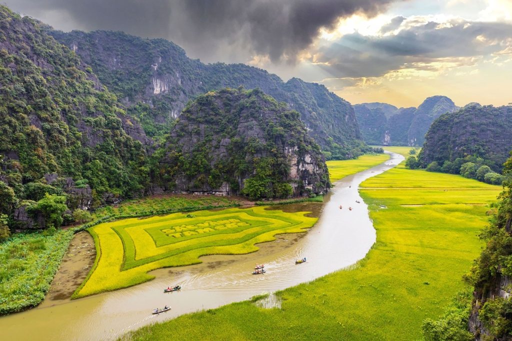 Ảnh sưu tầm - Tour Vip Bái Đính Tràng An Hang Múa 1 ngày