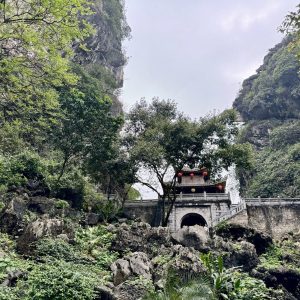 Tour VIP Tuyệt Tình Cốc Tràng An Hang Múa 1 Ngày 3 tour du lich ninh binh tuyet tinh coc ninh binh trang an du lich the sinh tourist 002
