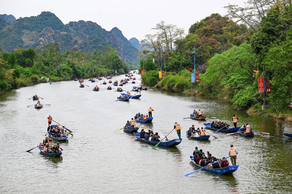 Ảnh sưu tầm - Đặt tour lễ Chùa Hương tại thesinh.vn