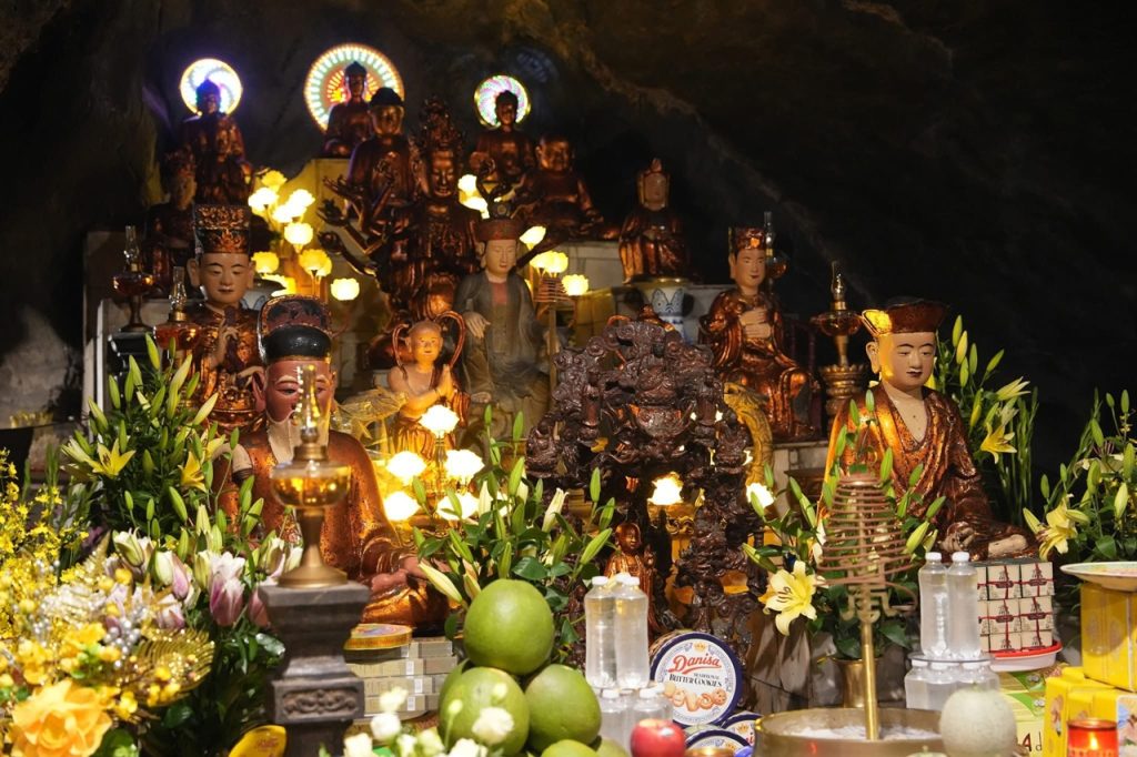 Ảnh sưu tầm - Đặt tour Chùa Hương tại thesinh.vn
