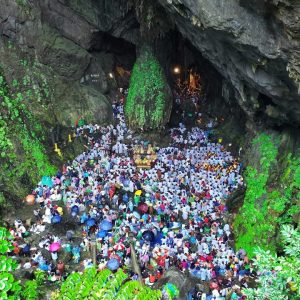tour du lich chua huong the sinh tourist sinh cafe travel the sinh tourist 010 20251115