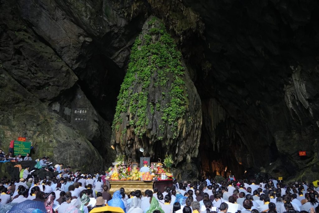Ảnh sưu tầm - Đi tour chùa Hương1 ngày cùng Thế Sinh Tourist