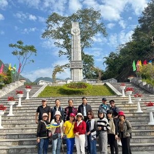 du lich the sinh du lich cao bang ho ba be the sinh tourist 006 20241022