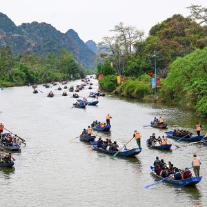 tour du lich chua huong the sinh tourist sinh cafe travel the sinh tourist 004 20251115