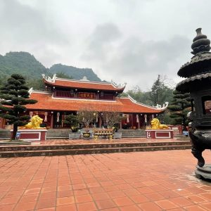 tour du lich chua huong the sinh tourist sinh cafe travel the sinh tourist 012 20251115